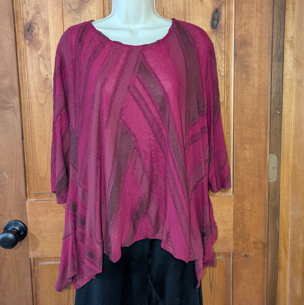 Simply‎ Vera Vera Wang Women's Burgundy Top